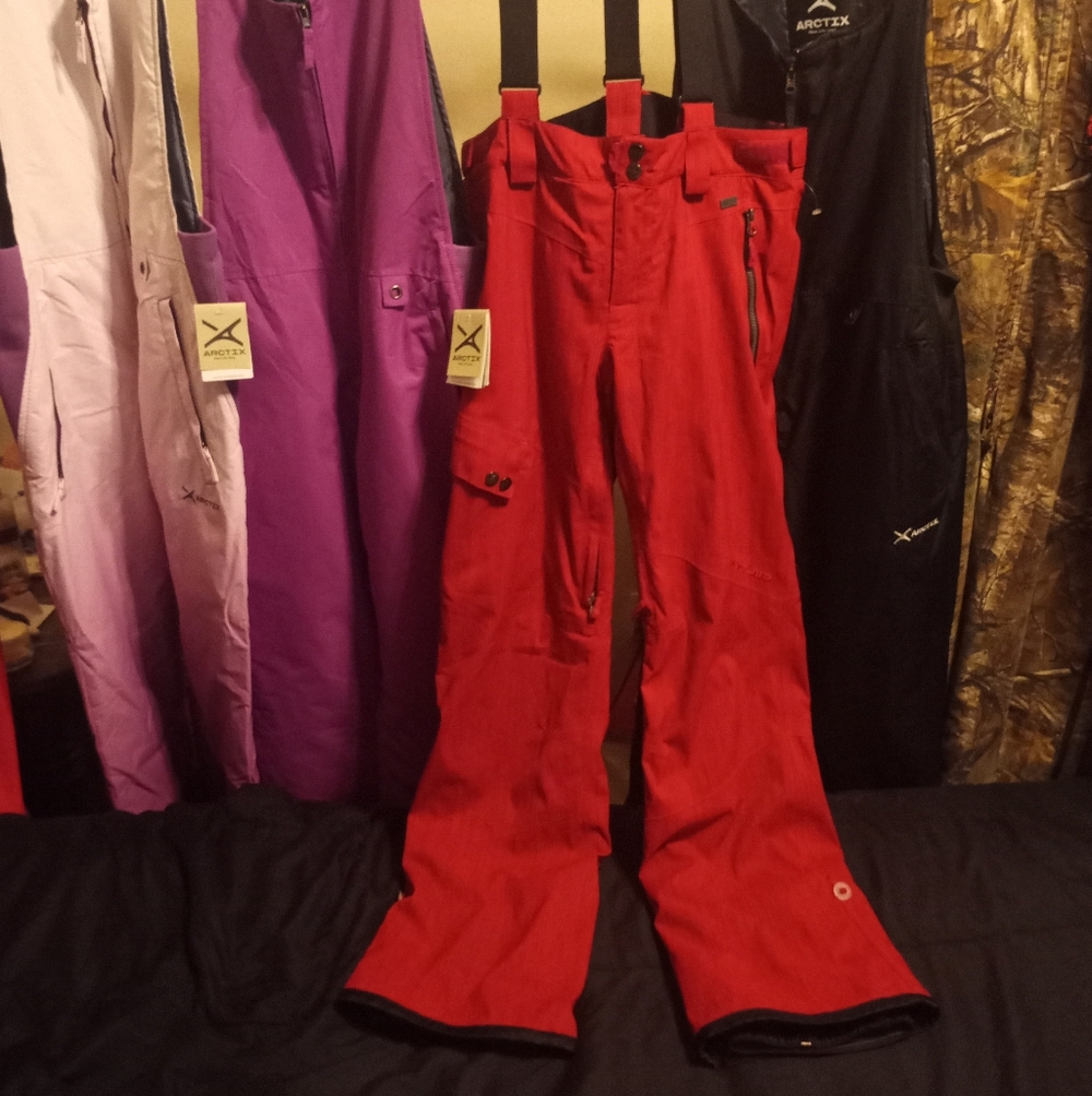 INSULATED BIBS